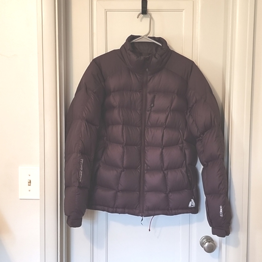 Eddie Bauer womens dark maroon First Ascent down puffer jacket, Medium
